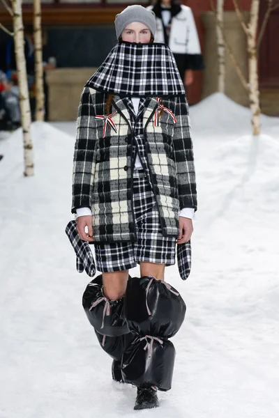 Look 24